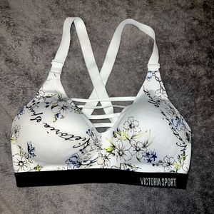 Victorias Secret Strappy sports Bra 34D NWOT